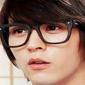 DavidCo12699864's profile picture. Distribution clerk,likesDistribution clerk surfing.