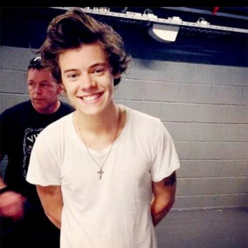 FOLLOW @Oh_Narry