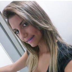 cada inimigo seu vai te aplaudir de pé quando seu o escudo for o seu olhar, e sua espada sua fé . .  #luto :'(
