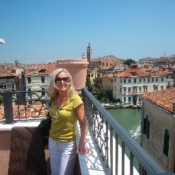 I love to explore our wonderful world, share insider tips and craft enriching travel experiences for others. 
http://t.co/z4VaJCT4u7