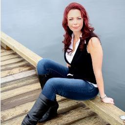 Leader of #TEAMLOVE, Feisty Redhead, Blood Donor, Women in Business WINNER, Tea Lover, Wine Snob. Always learning and a work in progress.