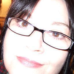 StitchingPearl's profile picture. loves stitching with any sort of needle - knit, crochet, sewing...