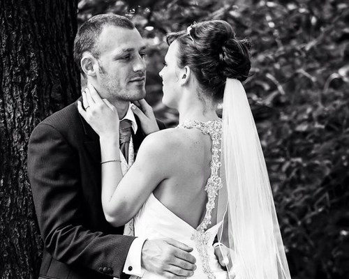 Lightwelter/welterweight pro boxer 14.3.0 Happily married to Nickaela Miles. 
Hoping for some big night from boxing.