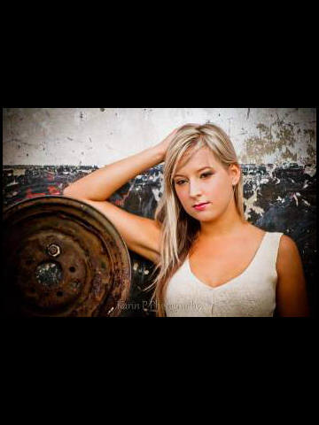 CharneVisagie's profile picture. 