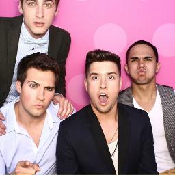 i love big time rush FOREVER and i Heart WWE FOREVER BUT I'M MOSTLY LOVING BTR-WHO WITH ME? always love James maslow