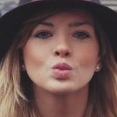 Twitter dedicato a la Actriz,Modelo y mama: @chinasuarez ♥