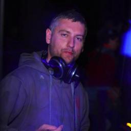 Psychedelic Trance Producer/DJ & Mastering knobs tweaker!