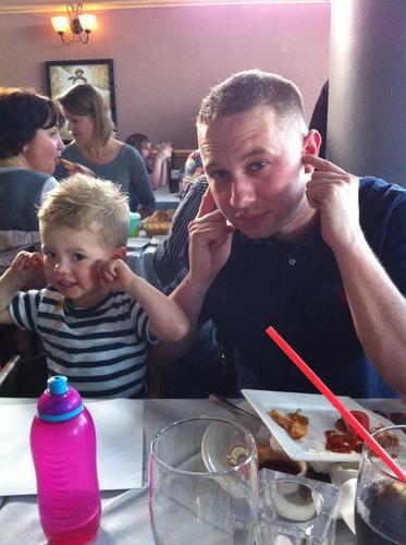 andymathaz's profile picture. 