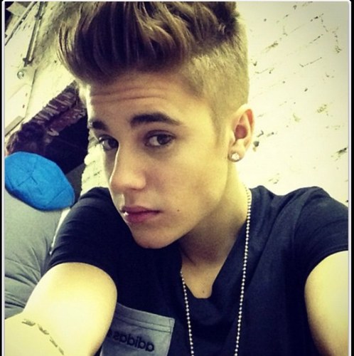 JustinB__FEVER's profile picture. Follow me and ill follow you so sad i need followers