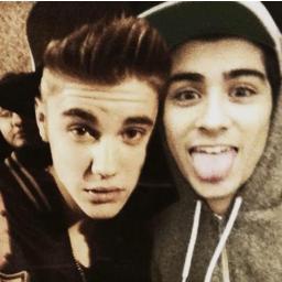 Minha bio ? ENGOLI ! || Justin Bieber ♥ One Direction ♥ Avril Lavigne ♥ Demi Lovato ♥ // Aliados ♥