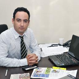 Adm, Consultor, Aprendiz, Prof, Navegador e Leitor compulsivo.