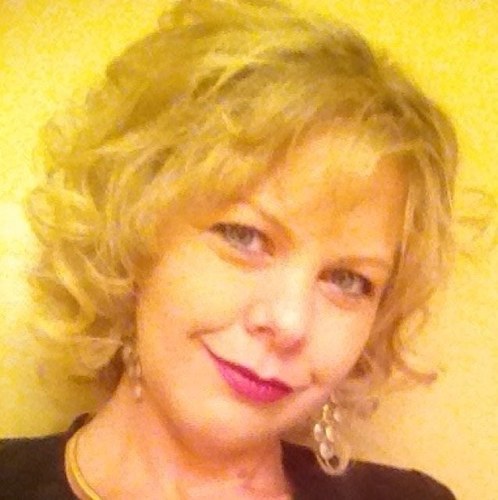 DayeTracey's profile picture. 