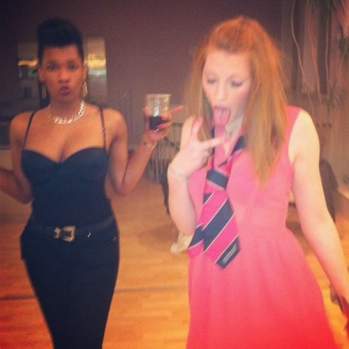 t_matt92's profile picture. aries. flatforms. wine-o. steak. 5. green. amaretto sours. free spirit.