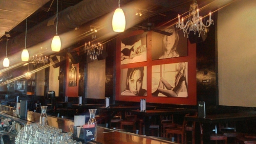 Nana Funks - Lakeview is a bar/nightclub in Birmingham, AL. We are a hybrid bar playing only the best music from the 70's to today's best hits.