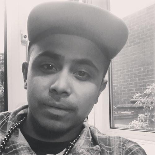Rapper. 24 years young.Ex herts uni veteran. Functional skills Teacher. No i don't do my eyebrows! #thegame #BWS #LFC #RalphLauren #nephewsandnieces