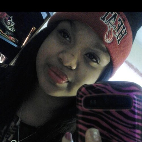Mii name is dezmonai nd i play basketball nd im a dancer nd i love to have fun nd chill with niggaz nd im taken nd im mixed
