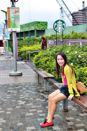 ❒ Taken ❒ Single My ♥ determines my status I eat a lot, but I don't get fat. shesh! ;)