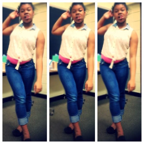 - She A Real Rider, She Realer Than Some Of Tha' Niggas Youu Fuck With. SHAWDAY. Dont Give A Fuck What Anybody Gotta Say Because She A DOWN BITCH    - With Youu