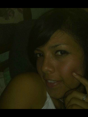 Lo mas valioso no es lo k tngo sino a kien tngo n mi vida:)te amo mi bllo THEO:)