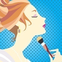 Slave to fashion and beauty even at 35000 ft? Tips from a flight attendant turned magazine assistant about staying stylish in the air and on the ground!