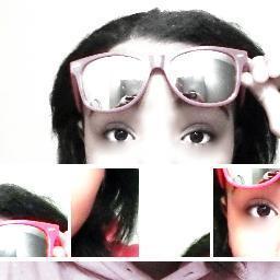 IVEGOTFREEHUGS's profile picture. i like giving out free hugs :)