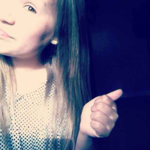 Hey! My Name is N'Tanis WuttuneeAnd I Loove One Direction and im Canadian And Follow Me I Follow Back!❤