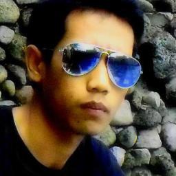 Nobody's like me
But every body likes me