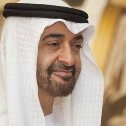 ♥ زآآيــد~!صاحب تلك اليد البيضاء التي غمرتنا بالعطايا،أروع قصة عشق عرفها التاريخ وعاشها أبناء الامارات ف قلبه♥