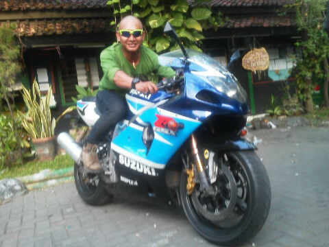 didit_nurcahyo's profile picture. Nikmati karunia yang ada, dan pergunakan sebaik mungkin