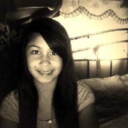 I'm just a simple girl with a big smile everyday :)) -| inspired| and I'm unique