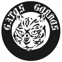 Joven grupo de rock y metal.
Preparados para maullar con fuerza y hacer correr plomo fundido por esos cables de acero a los que llaman venas.
