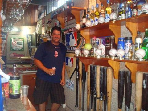 danielquintero7's profile picture. Nacido en Maracay, Ingeniero mecanico, fanatico del baseball y el basketball; entrenador deportivo, mención béisbol, #entrenamientofisicobeisbolmenor
