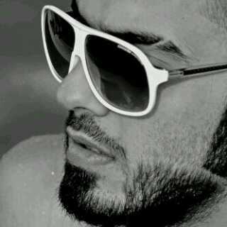 aloosh_997's profile picture. 