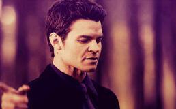 I'm the Original, show a little respect. If you think you can beat me, you're wrong. |Roleplay.|
