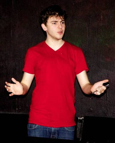 Please Help send emerging director Christopher Emms to New York in order to train with @siticompany !