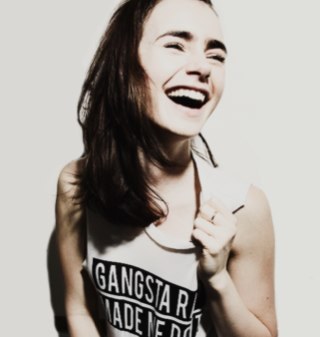 This is a Twitter Page dedicated to the beautiful and lovely @LilyCollins! x 

Instagram: perfectcollins