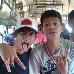 fahmirivaldi's profile picture. .........