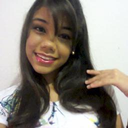       Namorada do AllanMatheus, chata, fofa, 13 aninhos, tímida,louca e morenna u.u Sou Abc com orgulho e flamenguista duente. eaê ? de boa ? rs. ;*