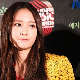 Hi! ฉันคริสตัลบอท มักเน่4 มิติ แห่งวง f(x)ใครๆก็บอกว่าตัลดูเย็นชาและน่ากลัว ไม่จริงหรอก ถ้าอยากรู้จักตัลมากขึ้นก็ฟอลมาสิ  8/5/13  #ENTBFAMILY