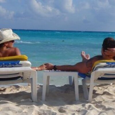 Profile Picture of Steph & Jim Mancuso (@SJMancuso) on Twitter