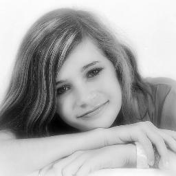 Inspirations: ❤ '.@Arianagrande & @Mileycyrus & @stilababe09 & @Ninanesbitt.' ❤

From the Netherlands!

Instagram: Lalisaah 

❤