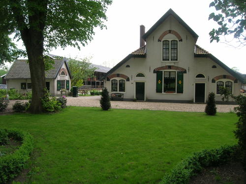 Beleefmeerhoeve's profile picture. Het is mogelijk om op afspraak de boerderij te bezoeken en kennis te maken met de boer. De skybox van de boerderij is geschikt als vergaderlocatie.