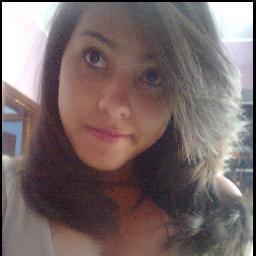uma garota aqui twitando
hahha