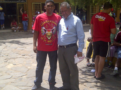 Soy chavizta infinitamente % padre, trabajador y estudiante   Madurista  Deportista, humanista y naturalista