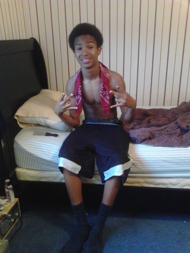Life is what we make it, but if you FOLLOW ME 1x, we can make your life better together ! Kmsl, fr fr follow me ! YEAH, I follow back ! Studewood Tx in this hoe