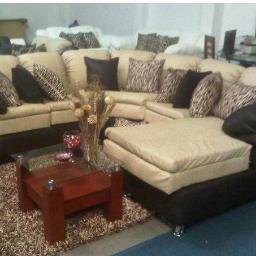 Fabrica de muebles 
telefono : 0414 366 60 50 /  0424 201 60 62