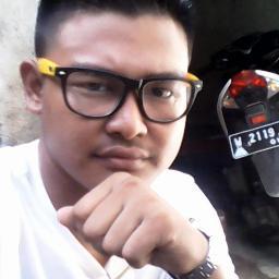 ari_adjjzah's profile picture. aq cwo ARIES...
Soal cwe q ga pinter....
Jd cwe setia ja yg blh deket ma q....
Yg ga setia mending ke laut ja Loe......