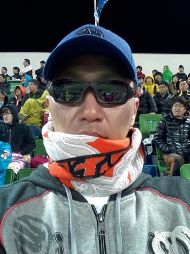 hyc8004's profile picture. 깊은 물은 소리를 내지 않는다ᆢ소리에 놀라지 않는 사자와 같이!