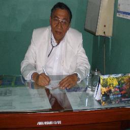 Dokter Bedah Onkologi, Alumni SMA I Bukittinggi, FK Unand Padang dan FKUI Jakarta . Tweet untuk berbagi dalam kemenangan Islam di dunia kedokteran .