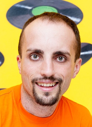 tommasomaglioni's profile picture. Sognatore, idealista, amo la radio e il cinema..